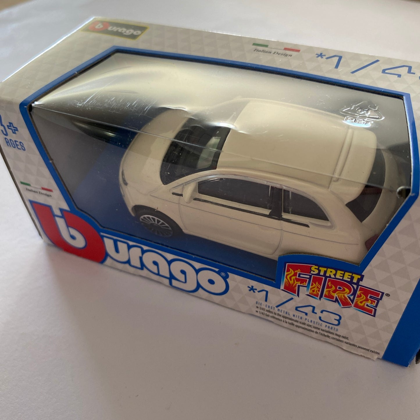 BBURAGO 1/43 - 2021 Fiat 500e Hatch (Off White - Street Fire - Boxed) E28g