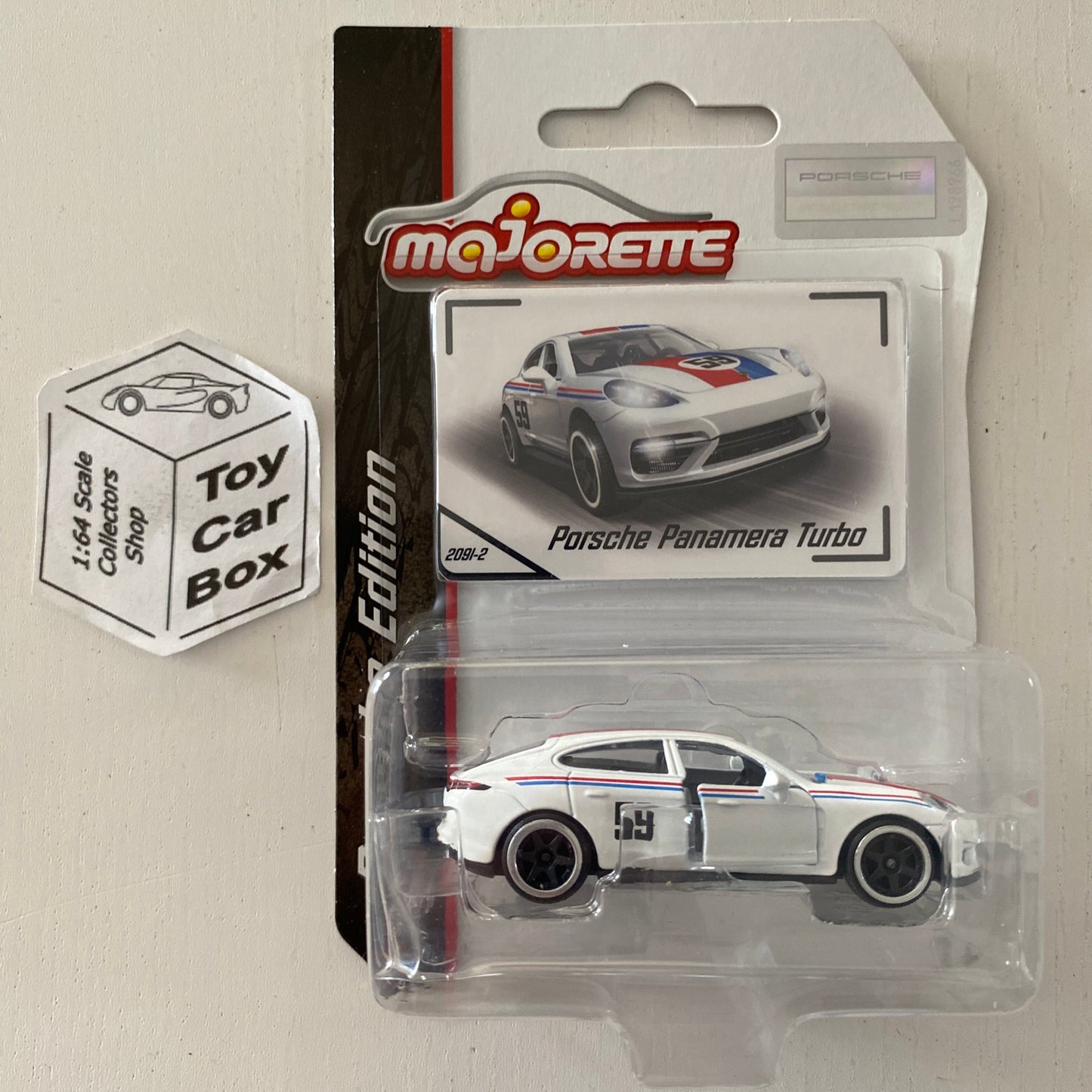 MAJORETTE Porsche Panamera Turbo (1/64* Premium Edition - White) E27
