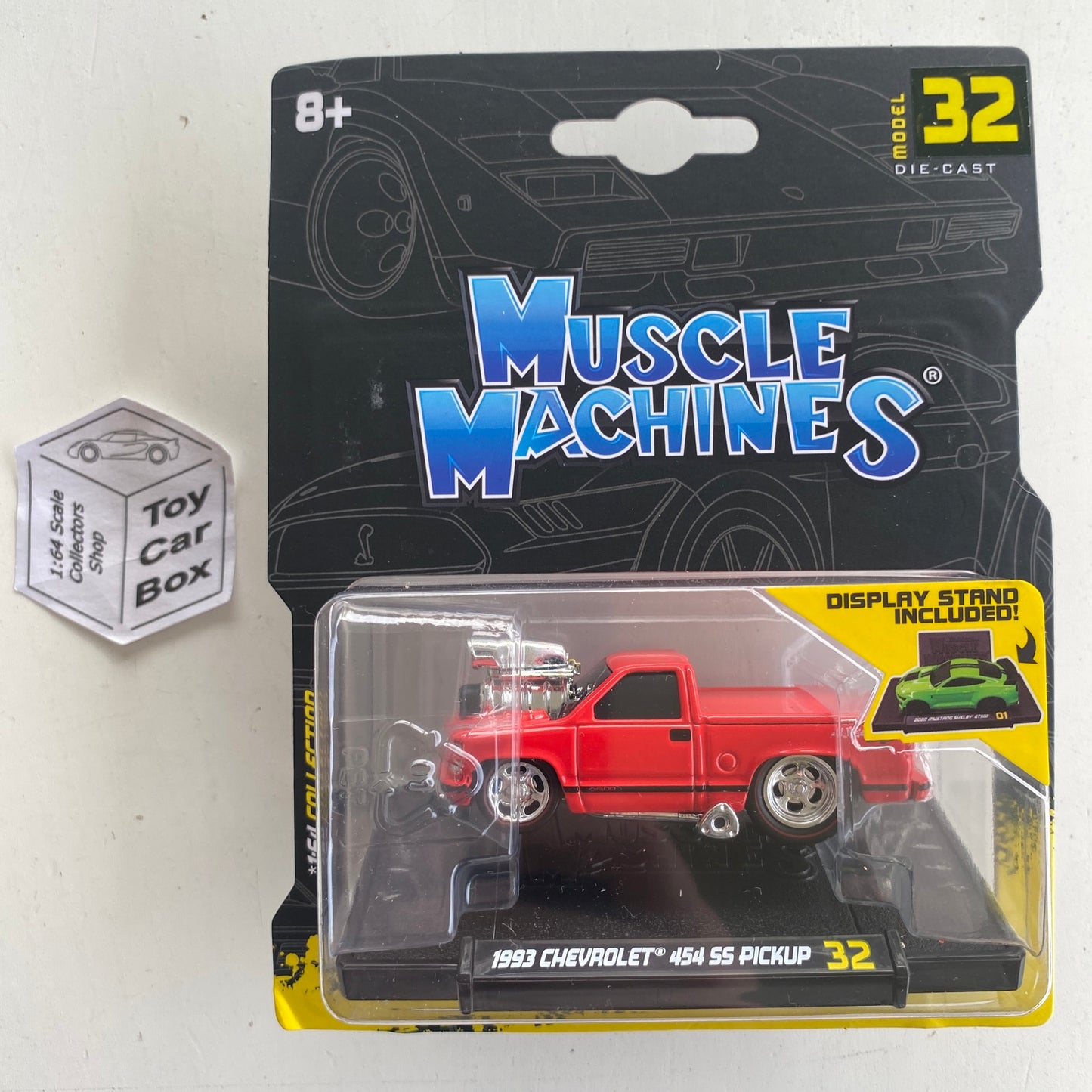 Muscle Machines - 1993 Chevy 454 SS Pickup (Red #32 - Approx 1:64) D40