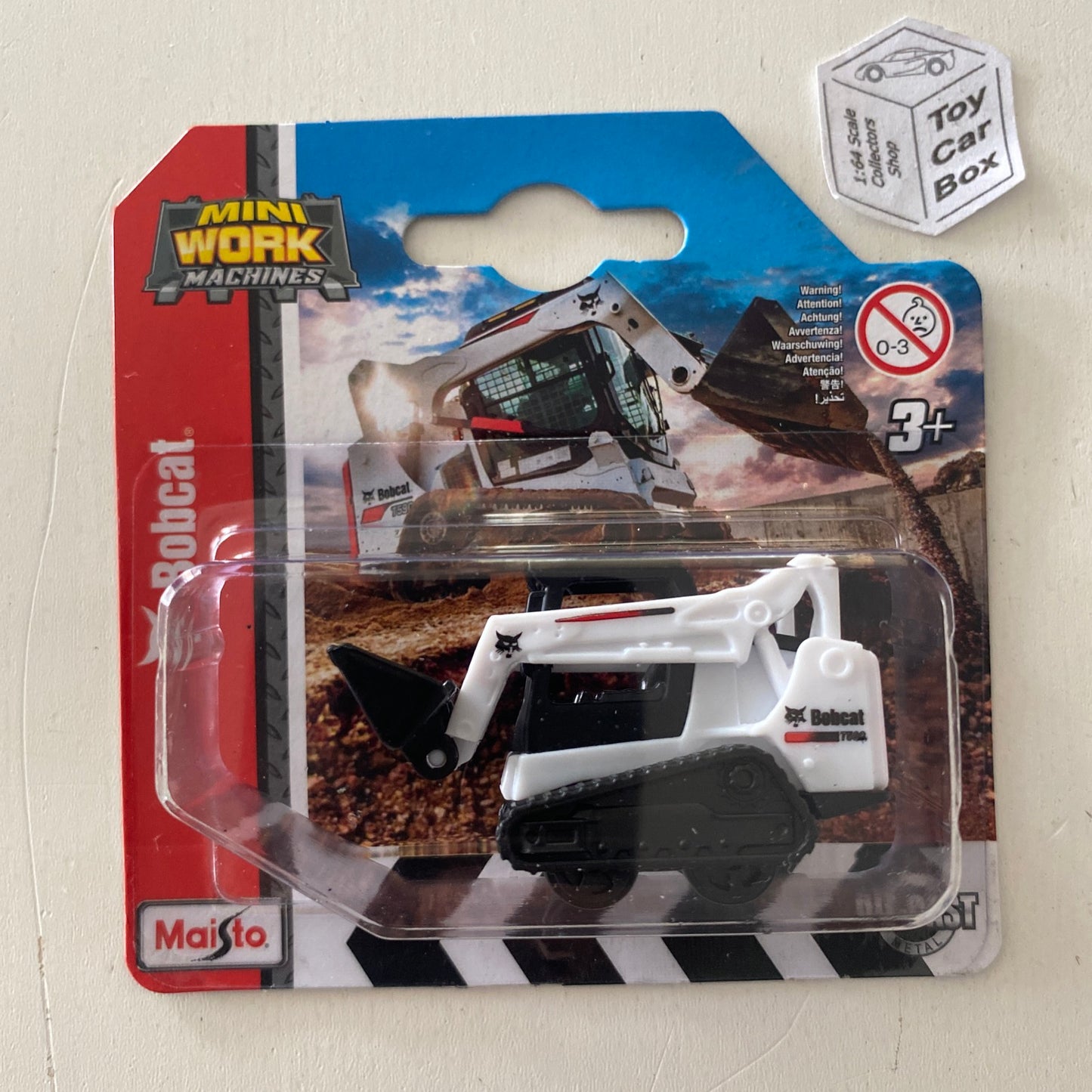 MAISTO Mini Work Machines - Bobcat T590 Skid Steer Loader w/ Bucket - 1/64* -B75