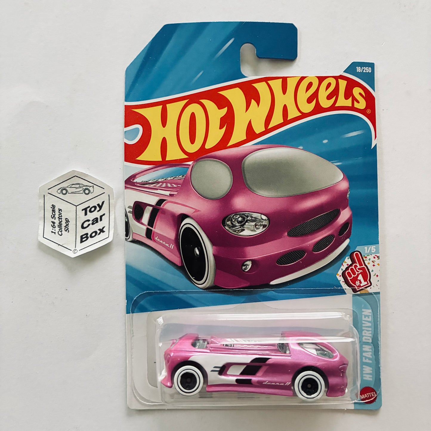 2026 HOT WHEELS #18 - Deora II / 2 (Pink #1 HW Fan Driven - Long Card) A80