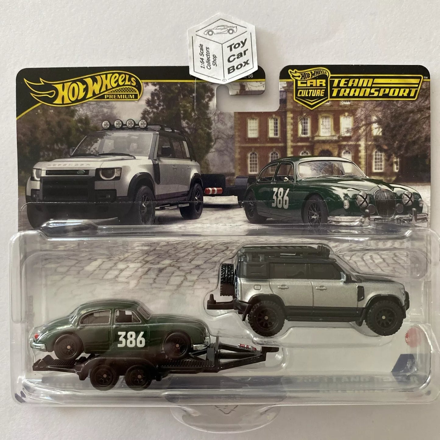 2025 HOT WHEELS Team Transport #74 - ‘23 Land Rover Defender & Jaguar Mk1 - Y00