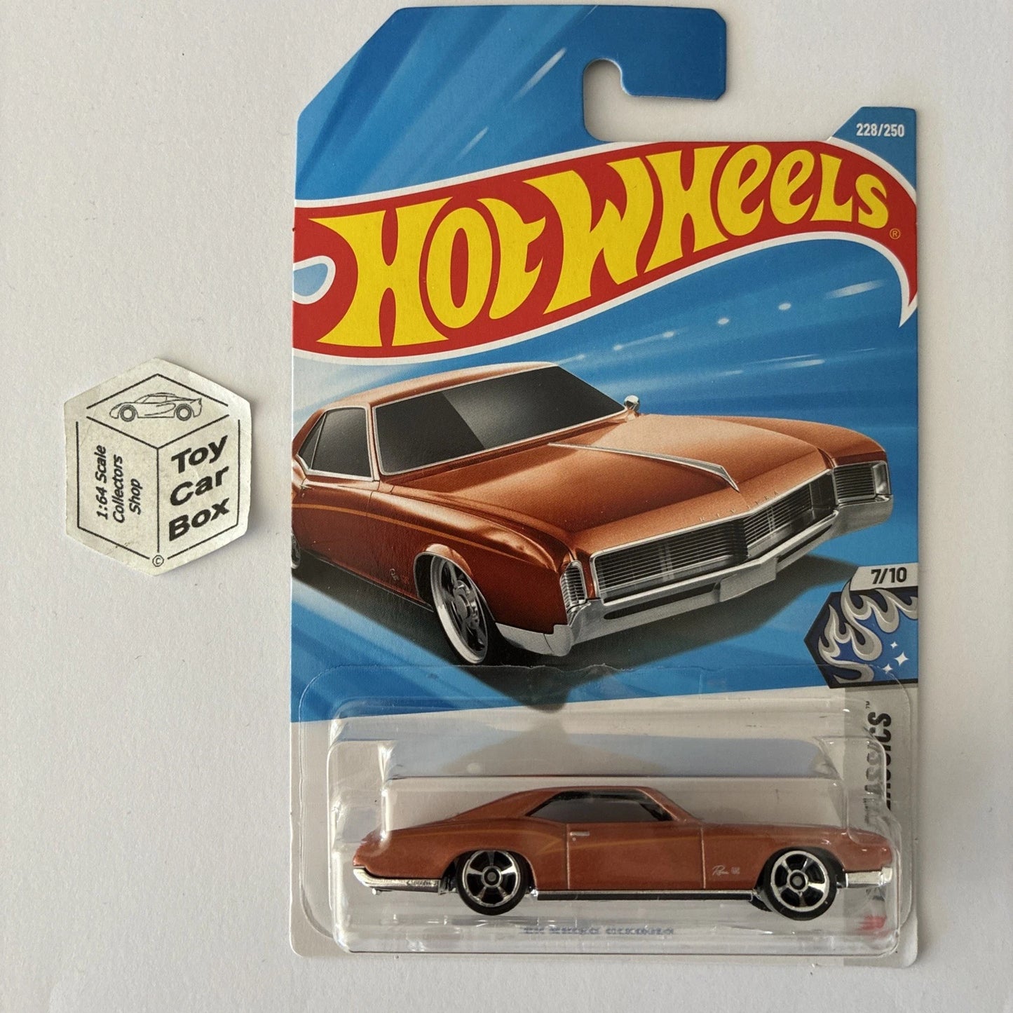 2026 HOT WHEELS #228 - ‘66 Buick Riviera (Copper #7 Cool Classics - Long) A80