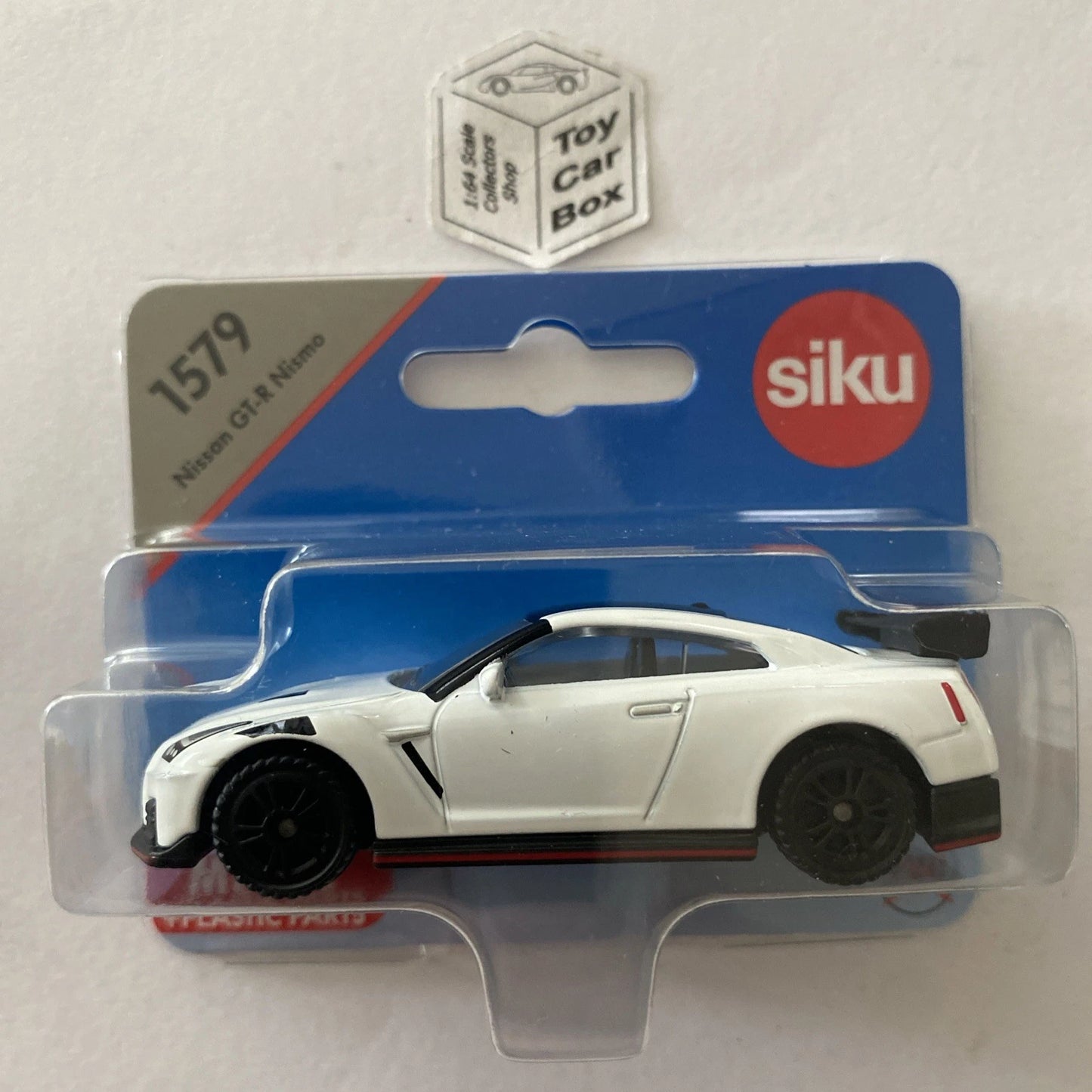 SIKU #1579 - Nissan GT-R Nismo (White - Approx. 1:60 scale) E53