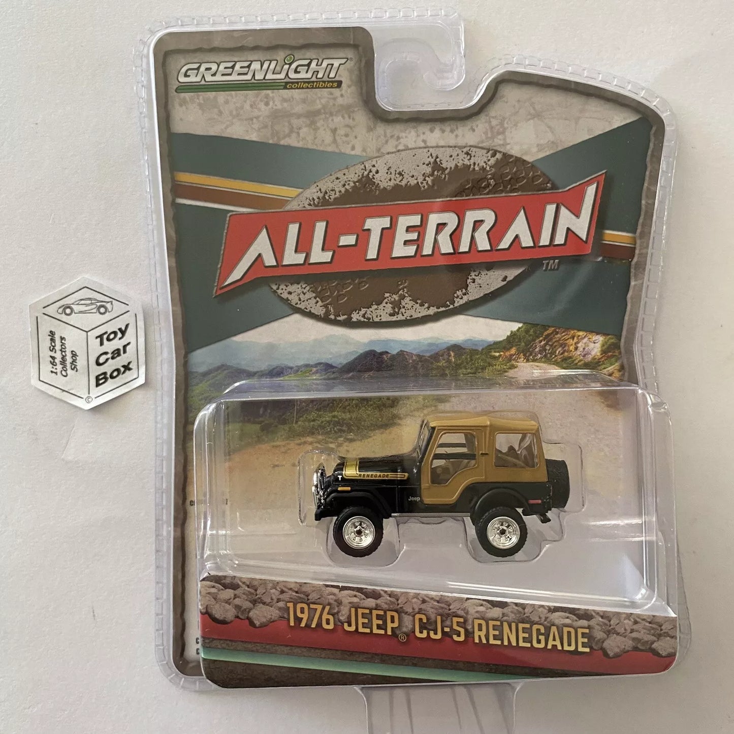GREENLIGHT - 1976 Jeep CJ-5 Renegade (Black - 1:64 All Terrain Series 16) I84g