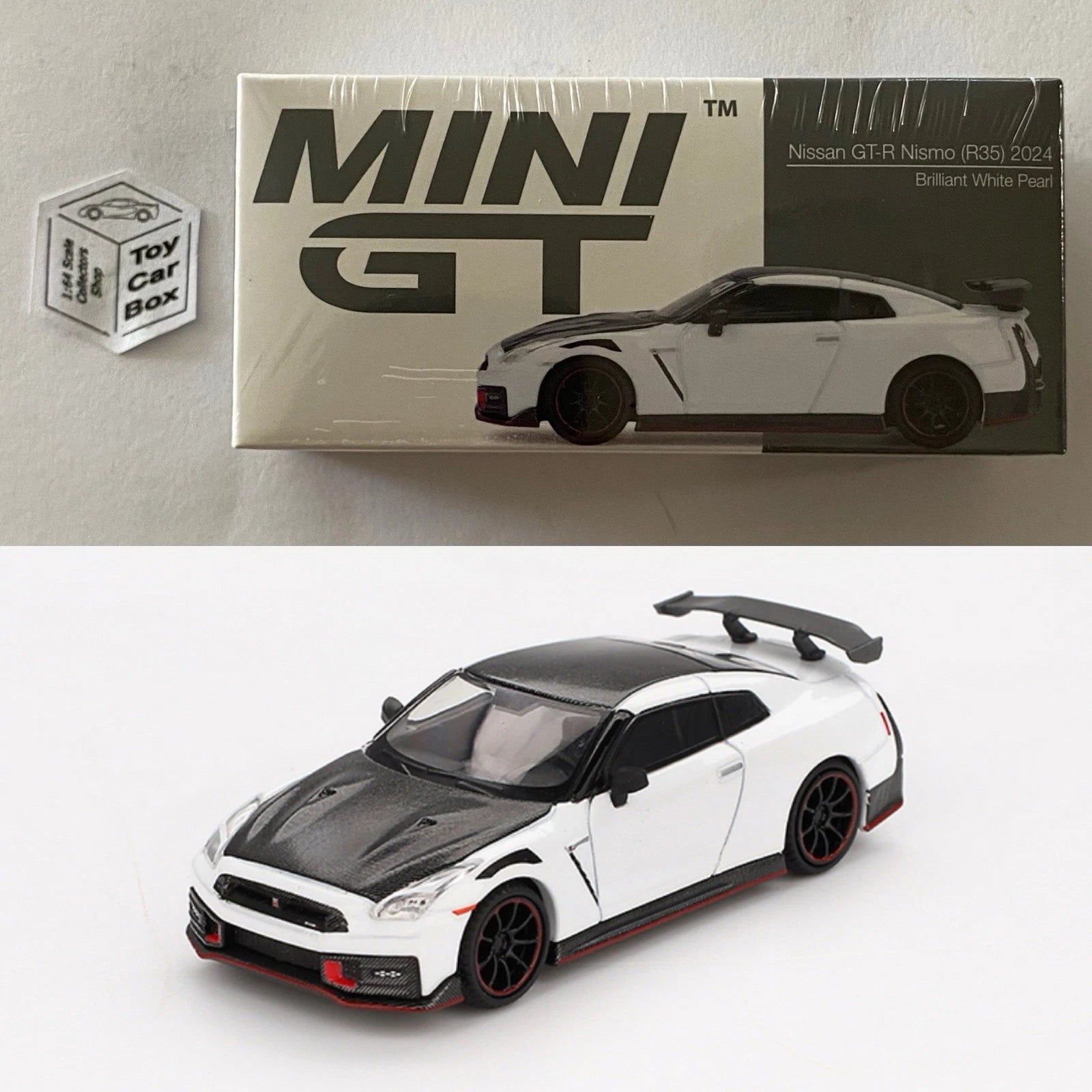 Mini GT #1045 - 2024 Nissan GT-R Nismo R35 (White 1/64 Scale 
