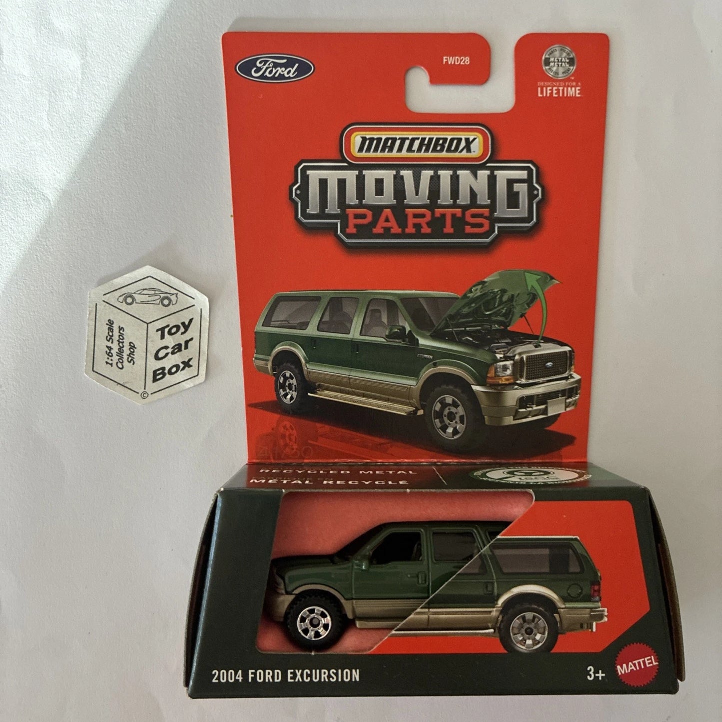 2026 MATCHBOX Moving Parts - 2004 Ford Excursion (Green #41 Opening Hood) F00