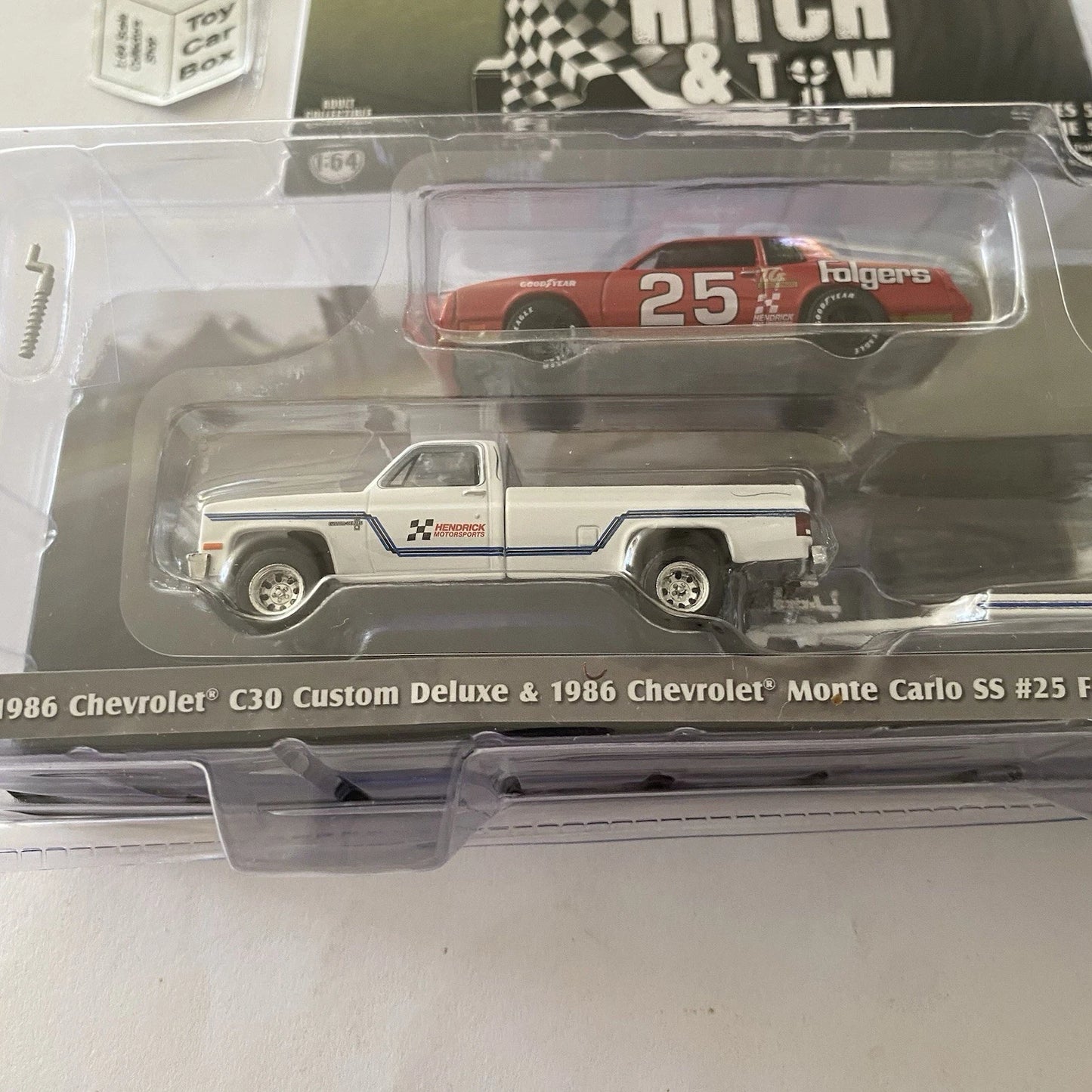 GREENLIGHT - ‘86 Chevy C30, Monte Carlo SS & Trailer (Racing Hitch & Tow) BD82g