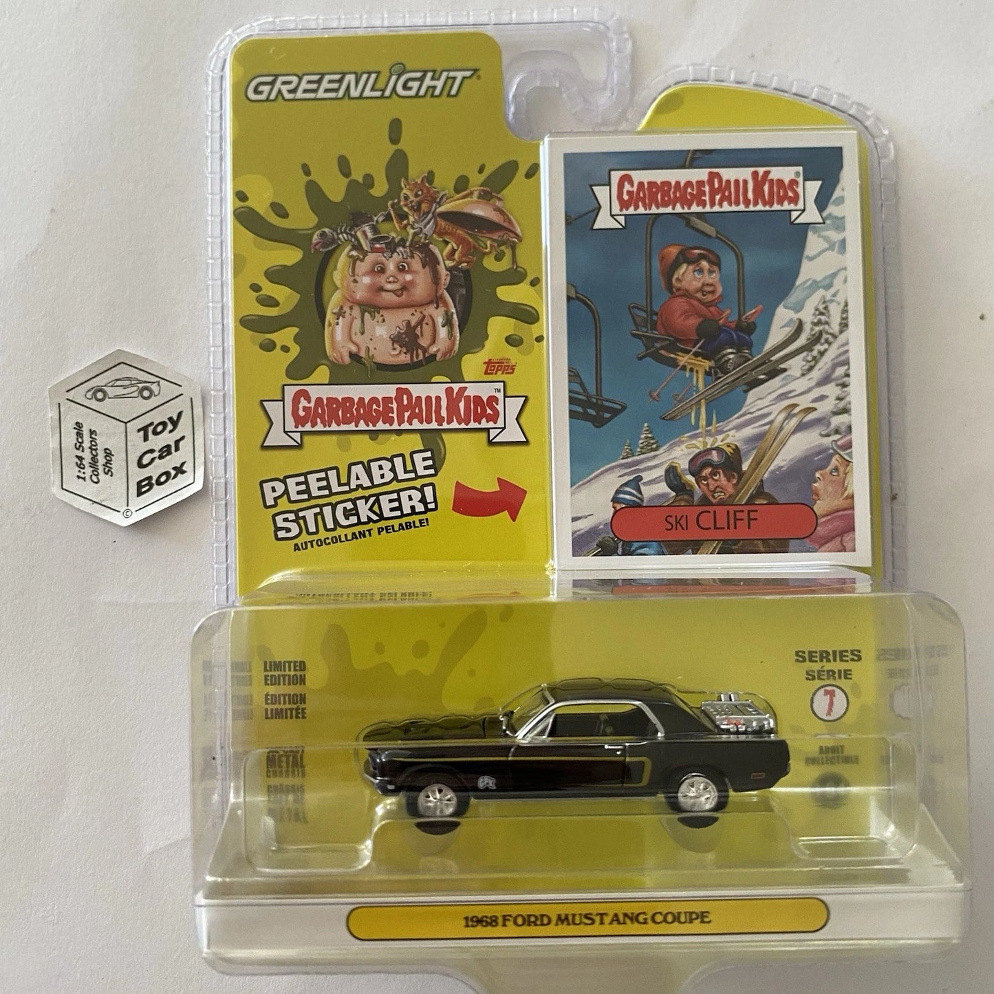 GREENLIGHT - 1968 Ford Mustang Coupe (Garbage Paul Kids S7) J45g