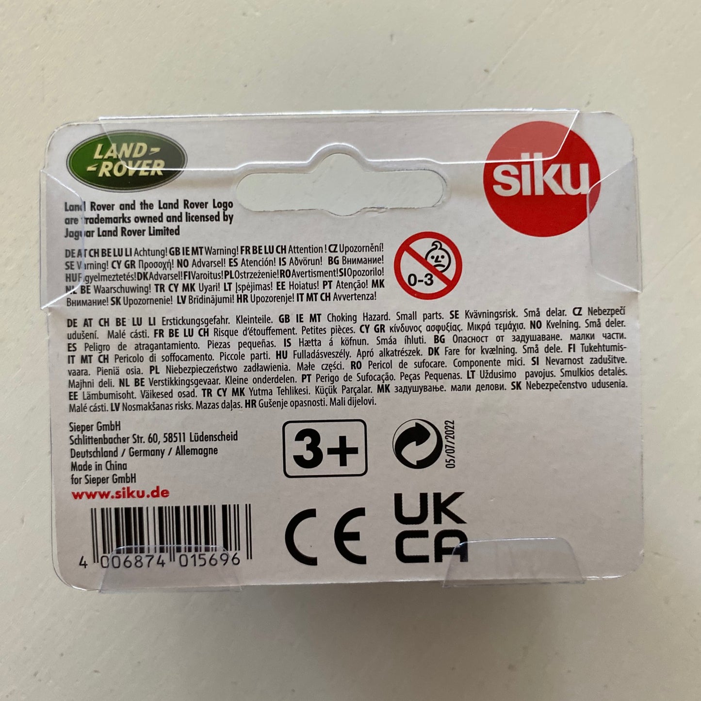 SIKU #1548 - Land Rover Defender 90 (White Polizei - Approx. 1:63 scale) E50