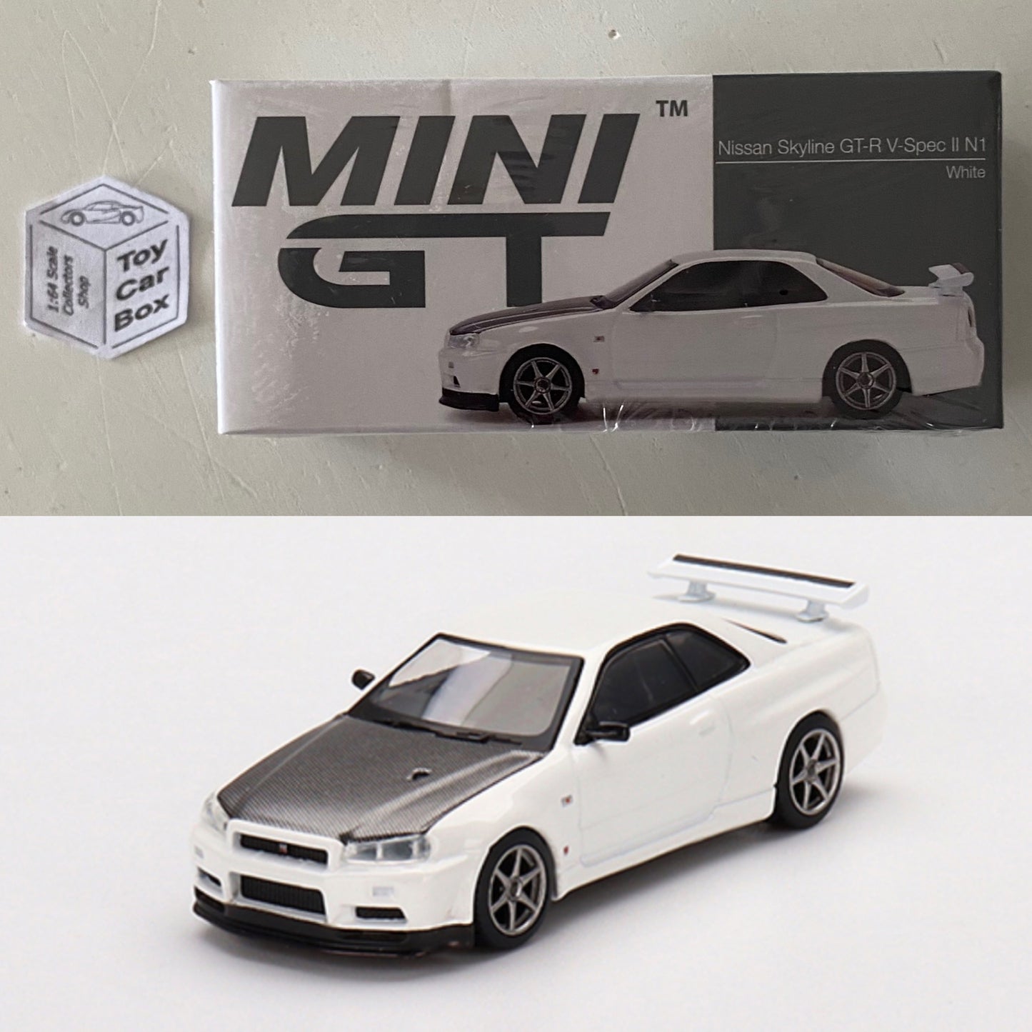 Mini GT #501 - Nissan Skyline GT-R V-Spec II N1 (White - 1/64 - Boxed) M74g