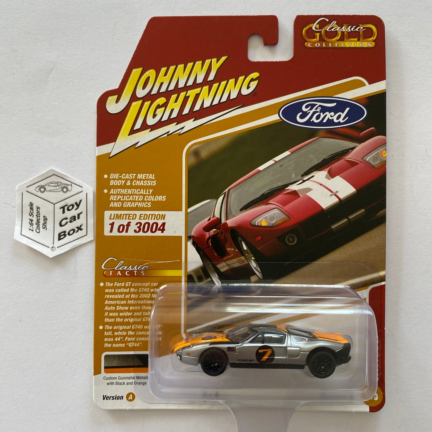 2023 JOHNNY LIGHTNING - 2005 Ford GT (Gunmetal Grey- Classic Gold R2a) M15