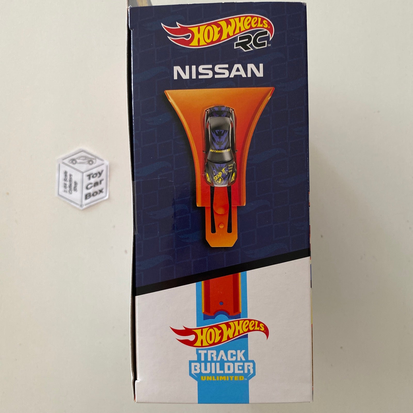 Carro Hot Wheels - Mini Nissan Gtr C/controle Remoto 1/64