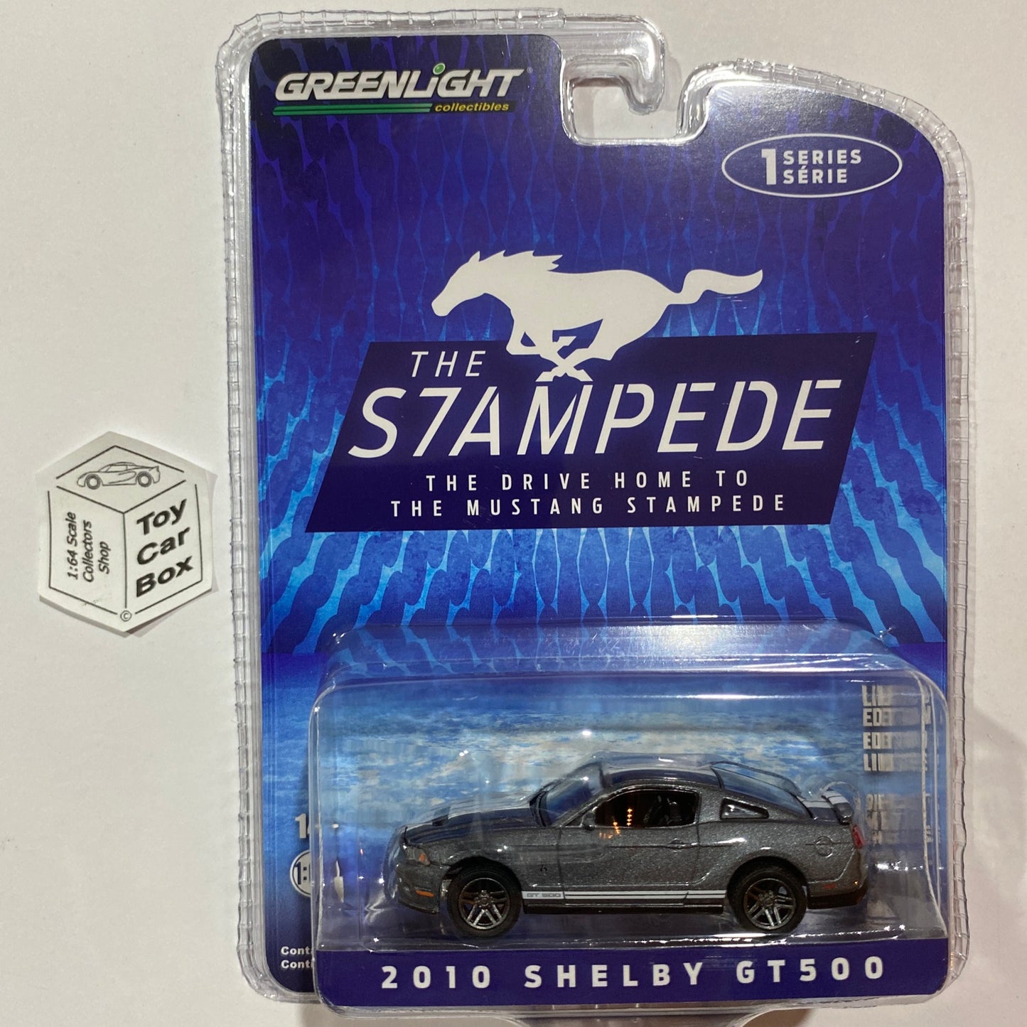 GREENLIGHT - 2010 Ford Shelby Mustang GT500 (Grey - The Stampede Series 1) J95