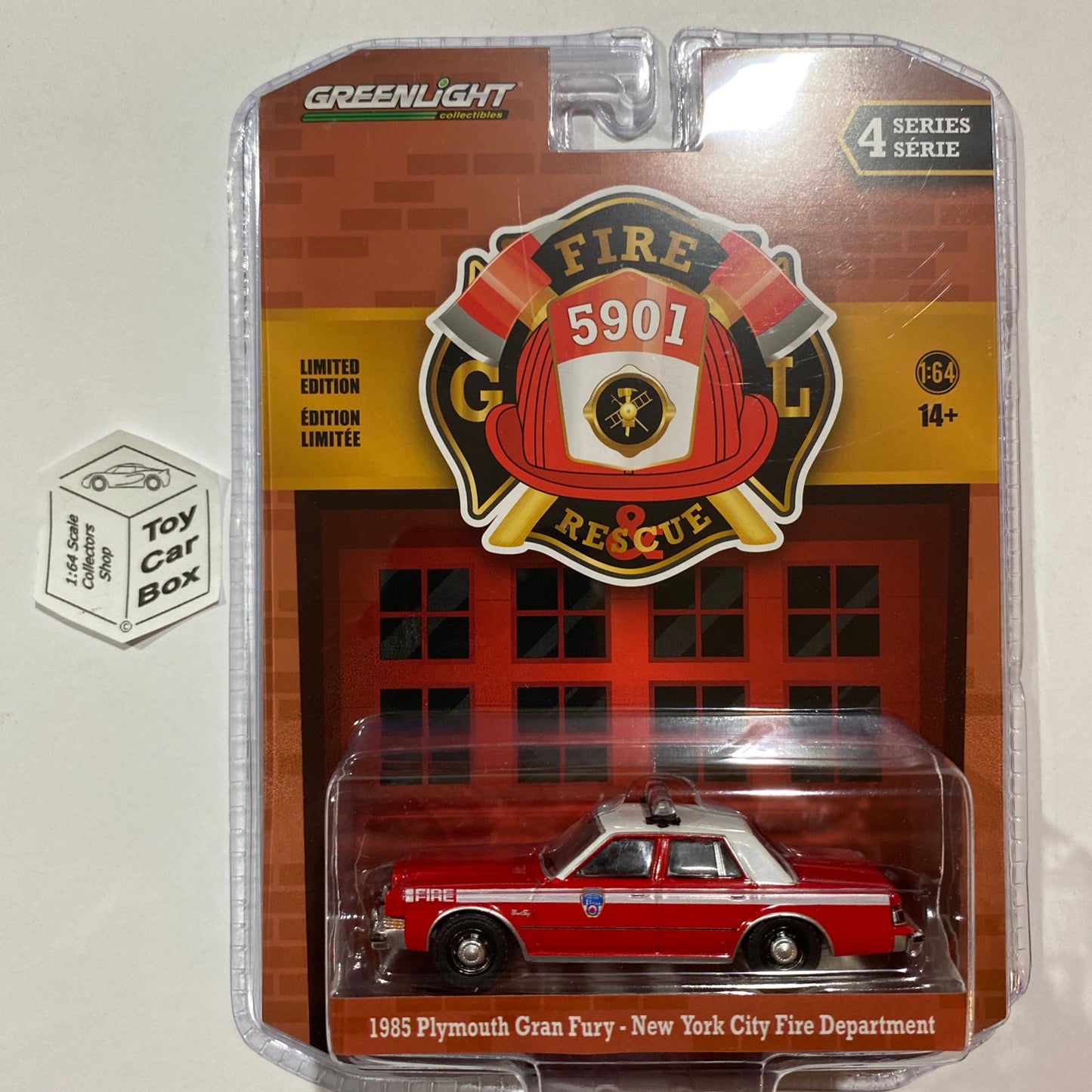 GREENLIGHT - 1985 Plymouth Gran Fury (New York City FD - Fire & Rescue S4) G98g