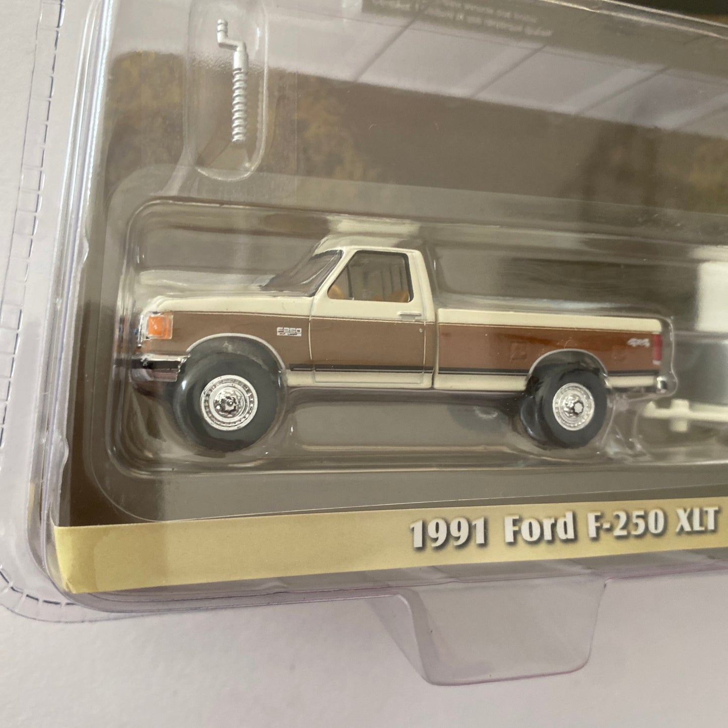 GREENLIGHT - 1991 Ford F250 XLT & Livestock Trailer (Hitch & Tow Series 30) U95