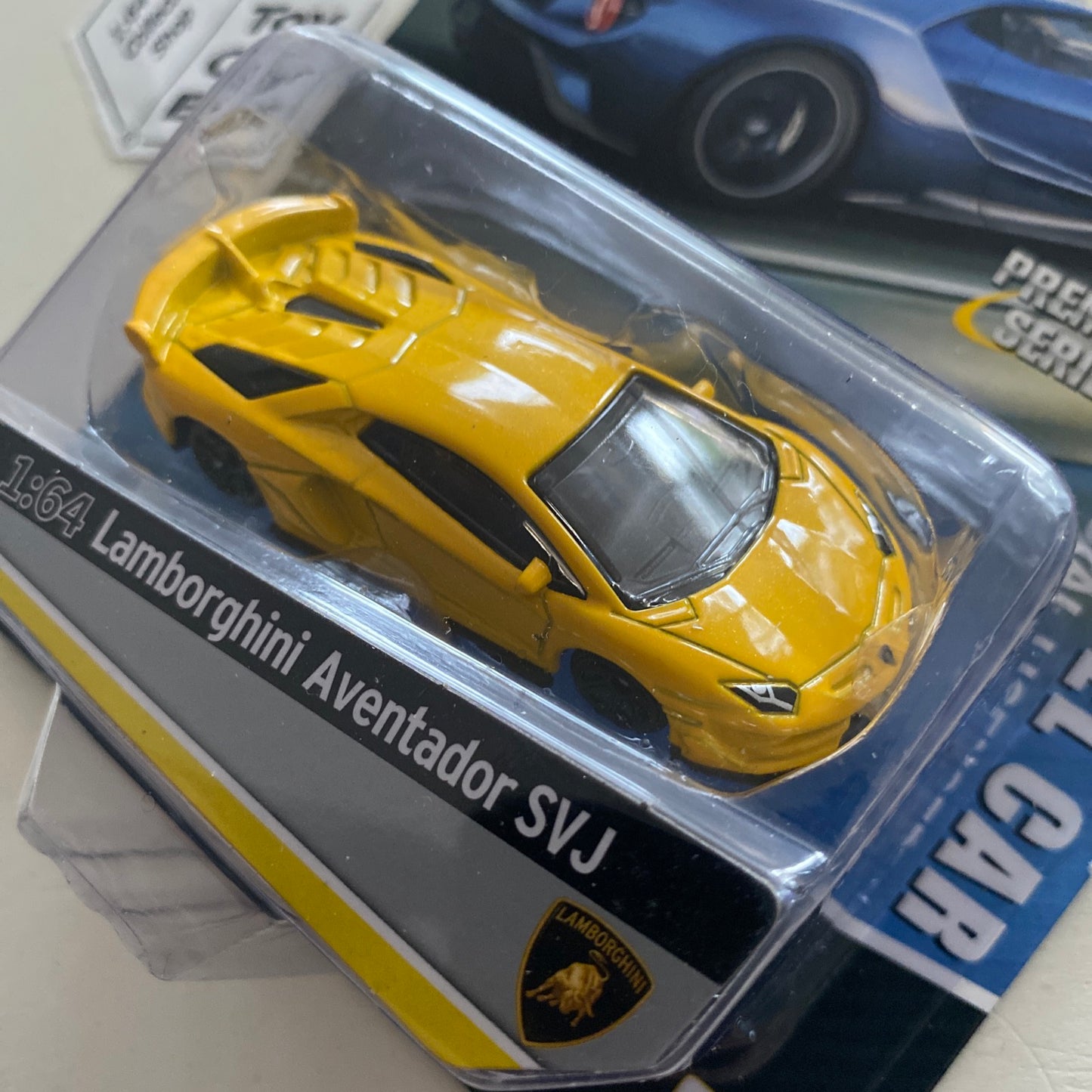 MSZ / CCA - Lamborghini Aventador SVJ (Yellow - 1/64 Scale) & Display Box - E90