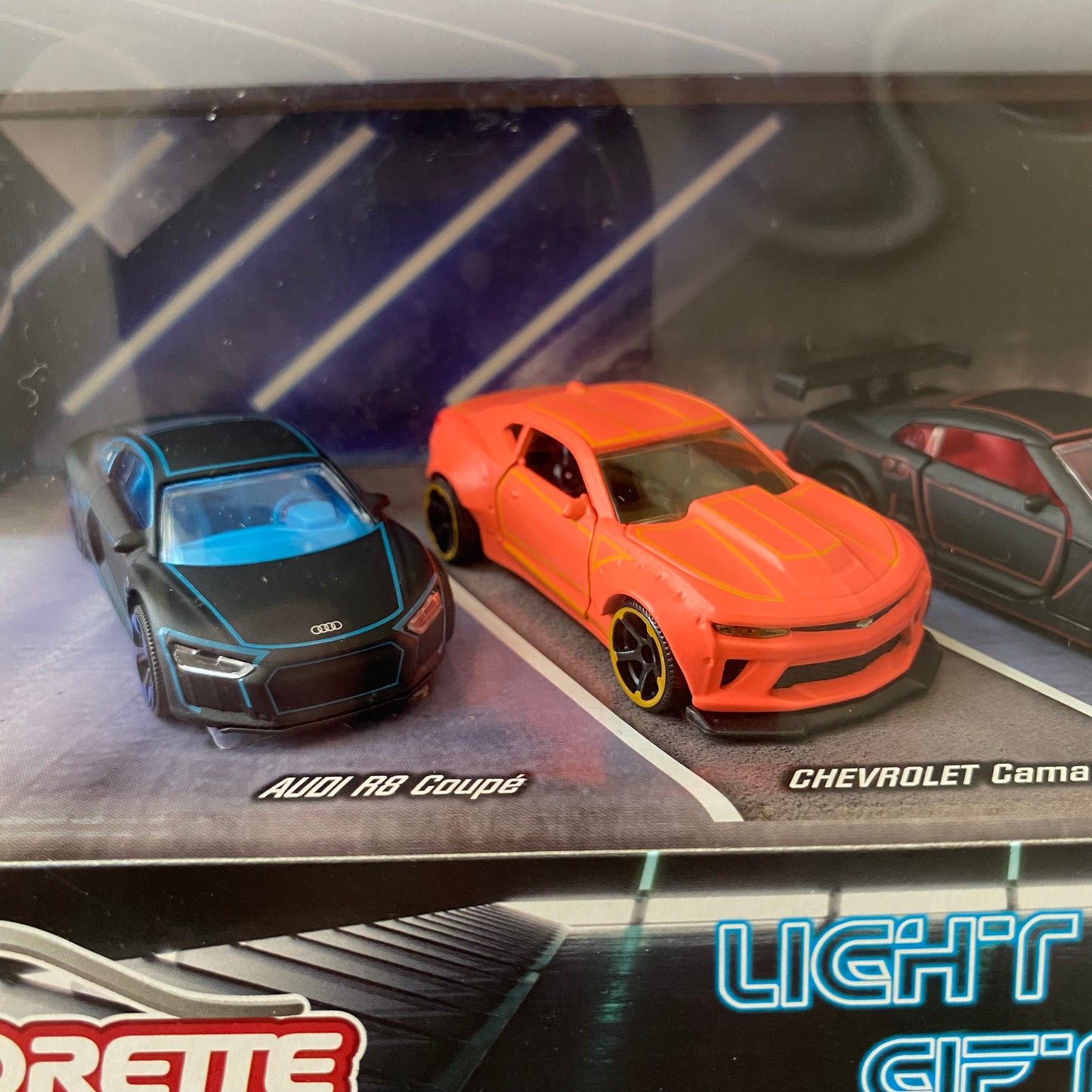 MAJORETTE Light Racer Gift Set (R8, Camaro, Nissan GT-R, Ford GT & Megane) BD99