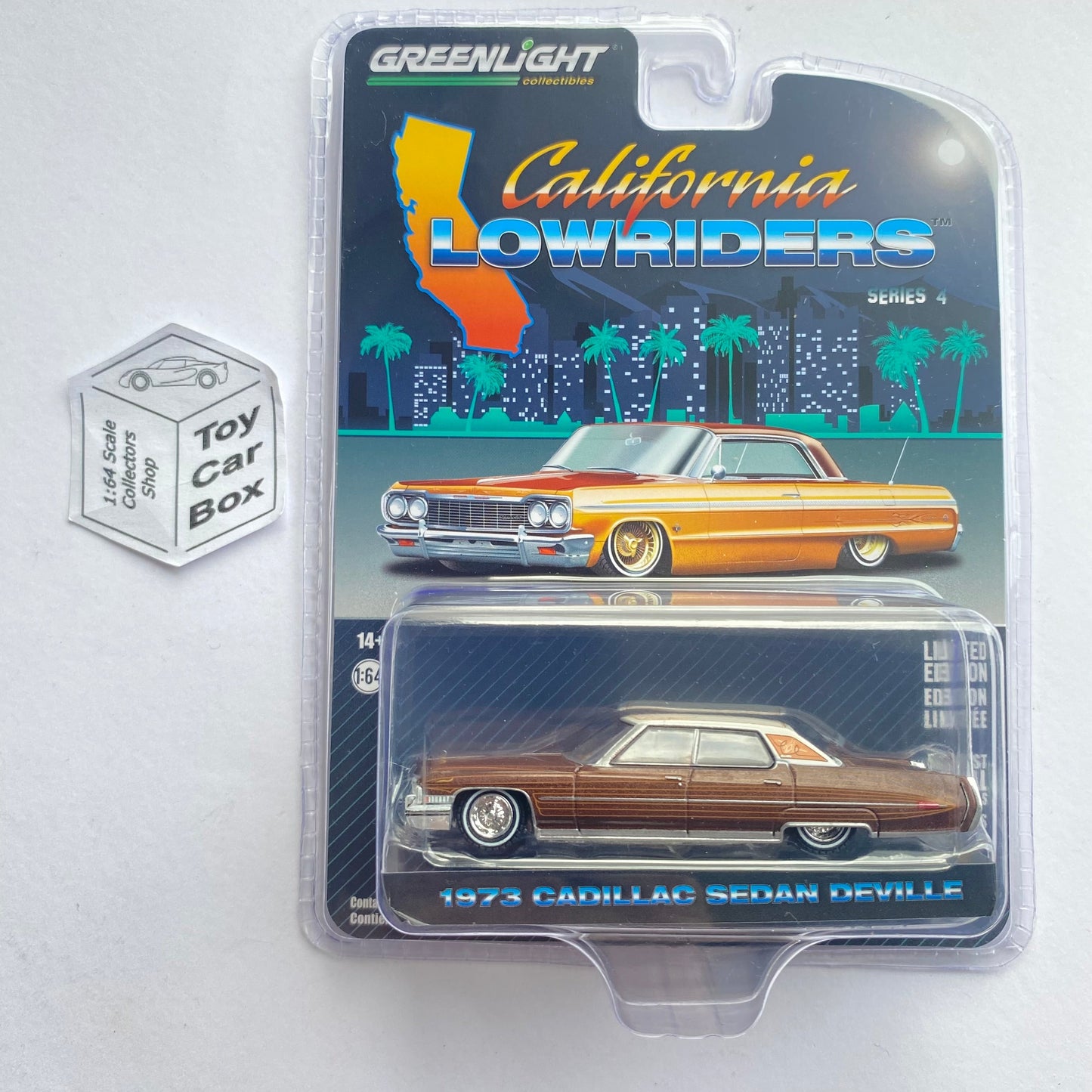 GREENLIGHT - 1973 Cadillac Sedan Deville (Series 4 California Lowriders) J03