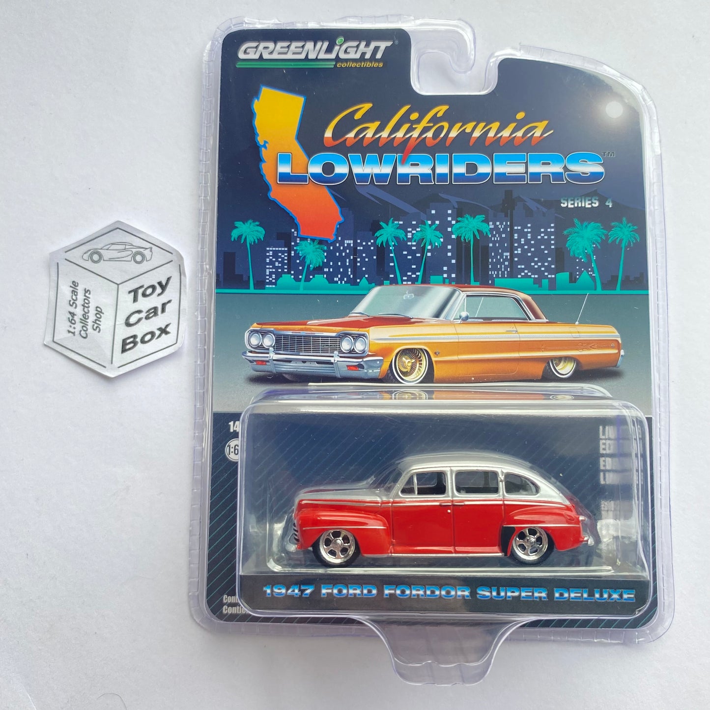 GREENLIGHT - 1947 Ford Fordor Super Deluxe (Series 4 California Lowriders) J03