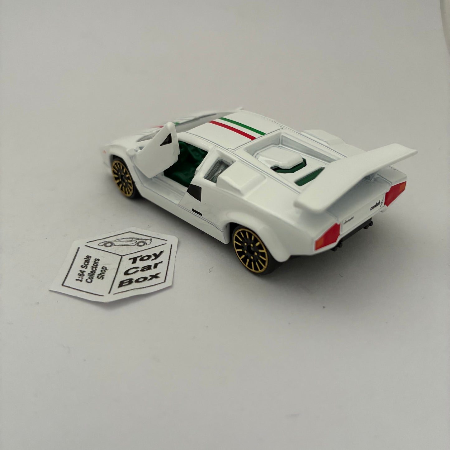 MAJORETTE Loose - Lamborghini Countach (White #237 - 1/56* - Opening Doors) E28