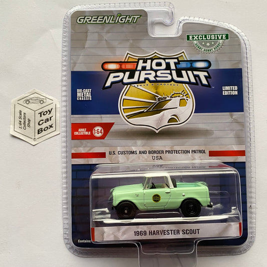 GREENLIGHT - 1969 Harvester Scout (US Customs & Border Hobby Exclusive) J45g