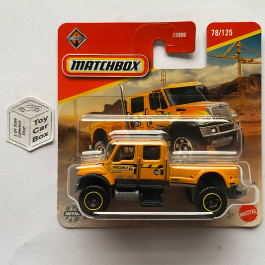 2025 MATCHBOX #78 - International CXT (Orange - Short Card) B21g