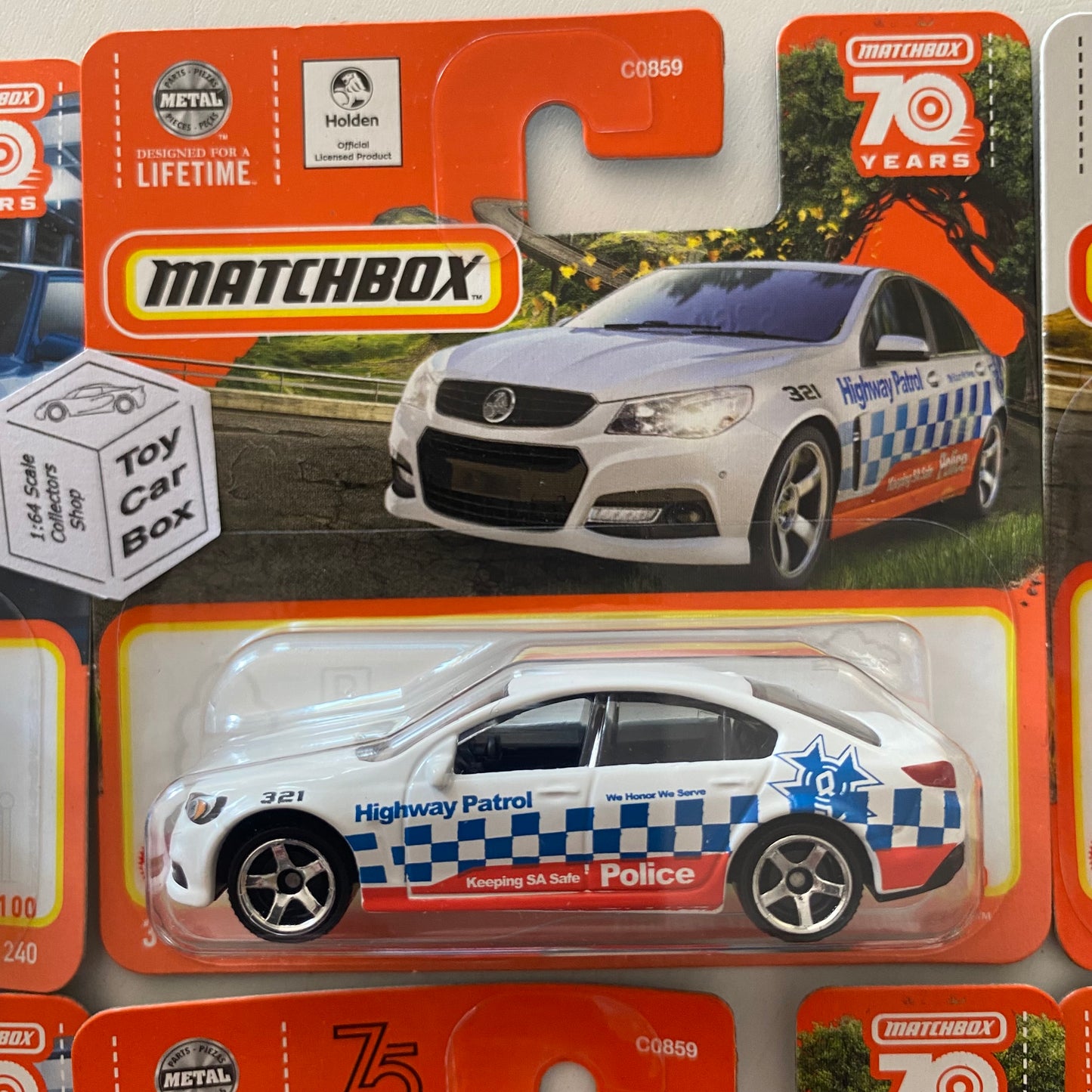 2023 MATCHBOX 'Case K' 16 Car Mix (Short Cards including Holden Commodore) DB24