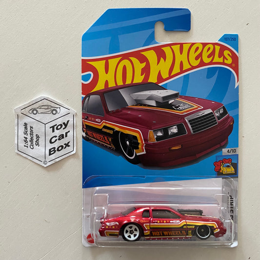 SALE - 2023 HOT WHEELS #107 - ‘86 Ford Thunderbird Pro Stock (Red - Long Card) B64