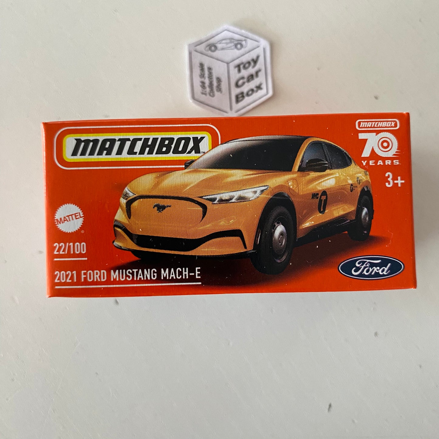 2023 MATCHBOX #22 - 2021 Ford Mustang Mach-e (NYC Taxi - Power Grab) C49g