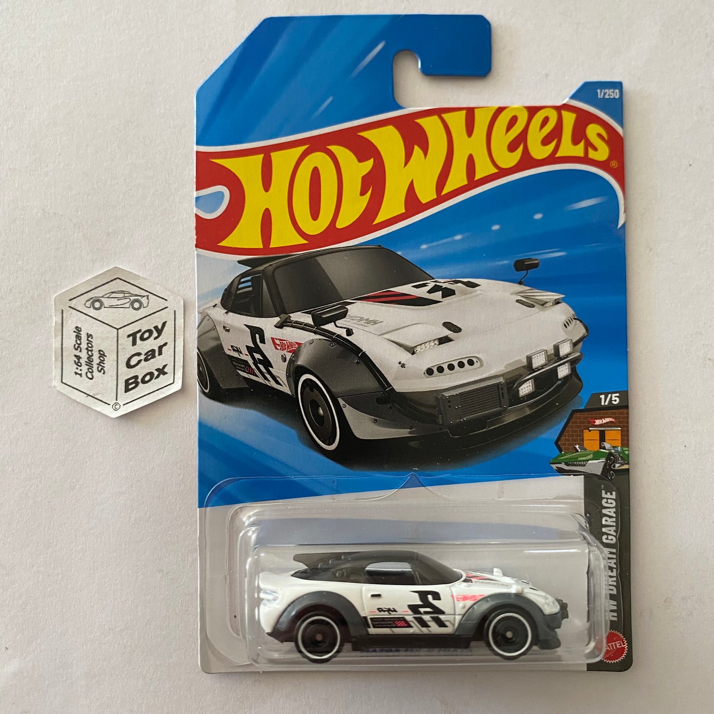2026 HOT WHEELS #1 - Mazda MX-5 Miata (White #1 Dream Garage - Long Card) A00