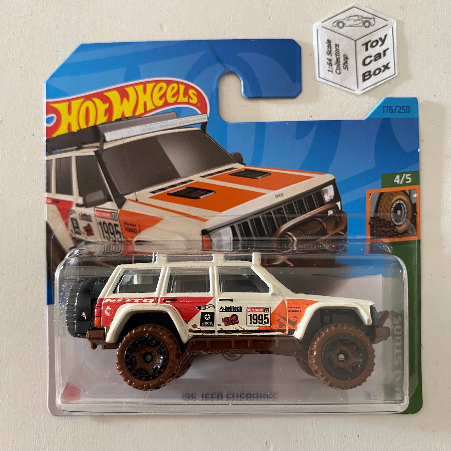 2023 HOT WHEELS #176 - ‘95 Jeep Cherokee (Treasure Hunt - Short Card) A26