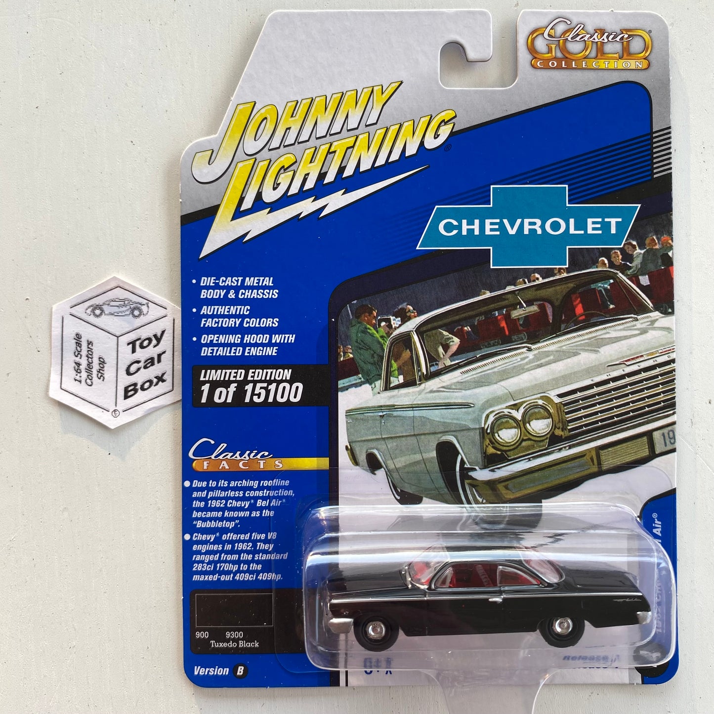 2021 JOHNNY LIGHTNING - 1962 Chevy Bel Air (Black - Classic Gold 4B) L05