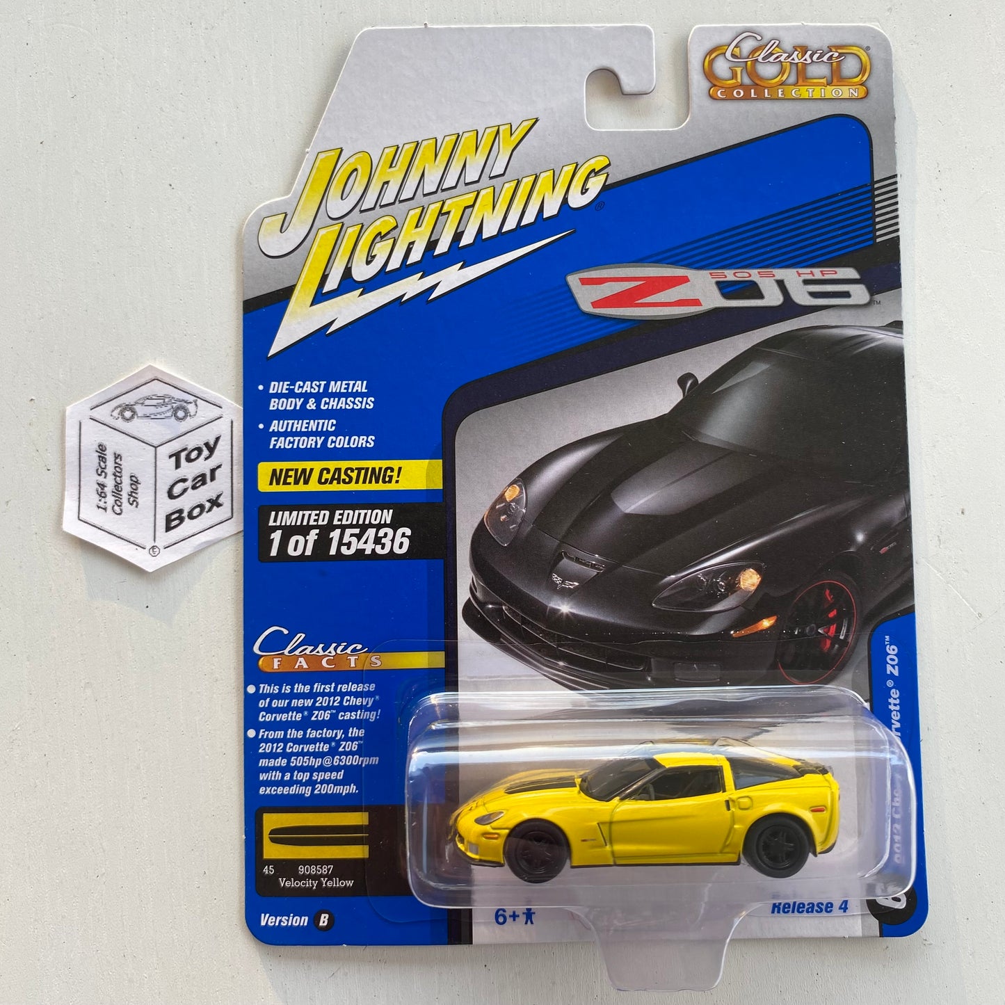 2021 JOHNNY LIGHTNING - 2012 Chevy Corvette Z06 (Yellow - Classic Gold 4B) L05