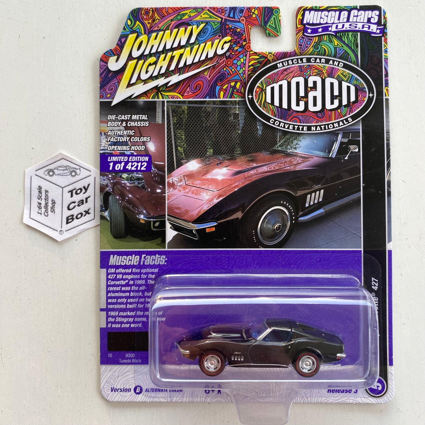 2022 JOHNNY LIGHTNING - 1969 Chevy Corvette 427 (Black - Muscle Cars 3B) M15