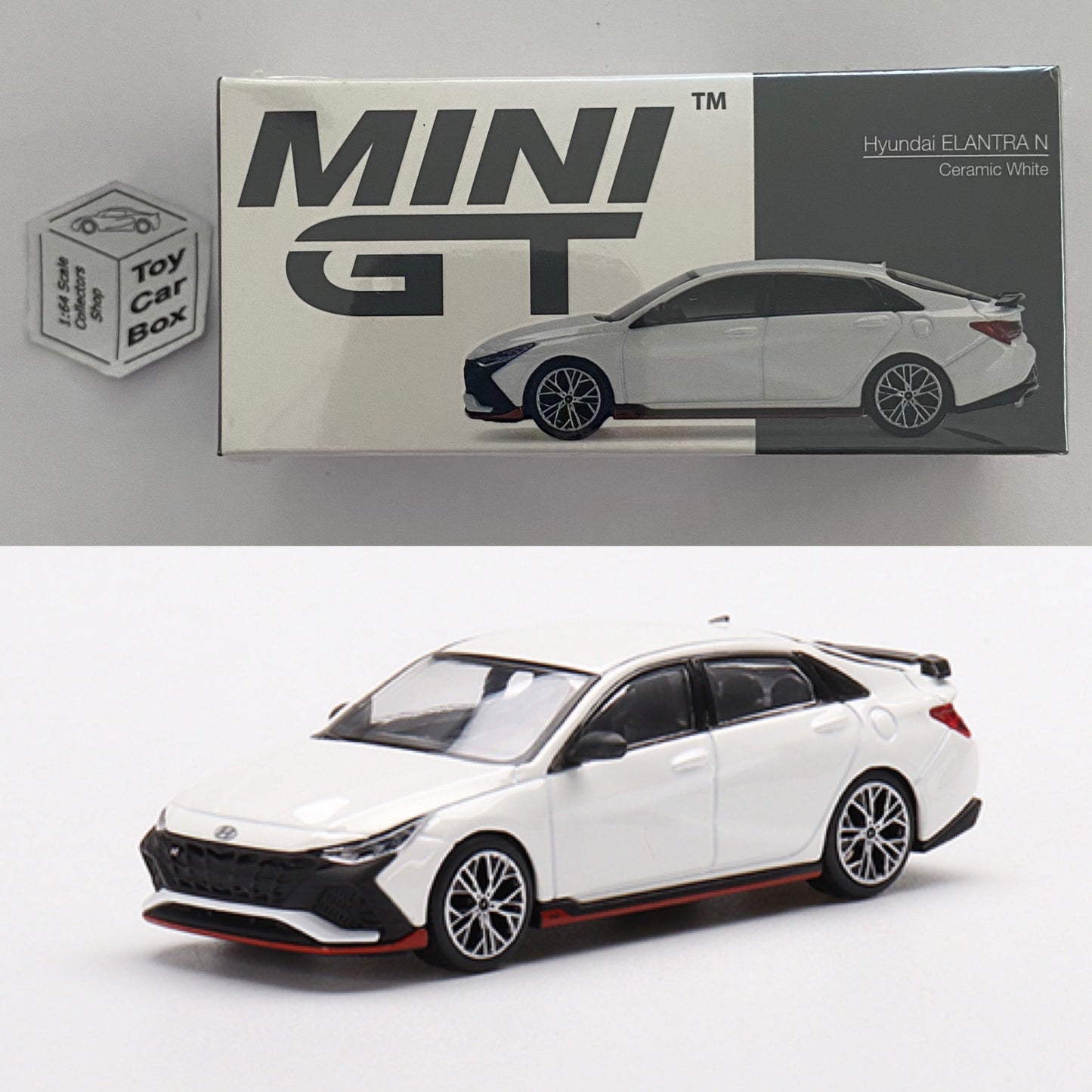 Mini GT #427 - Hyundai Elentra N / i30N (Ceramic White - 1/64 Scale Boxed) M73g