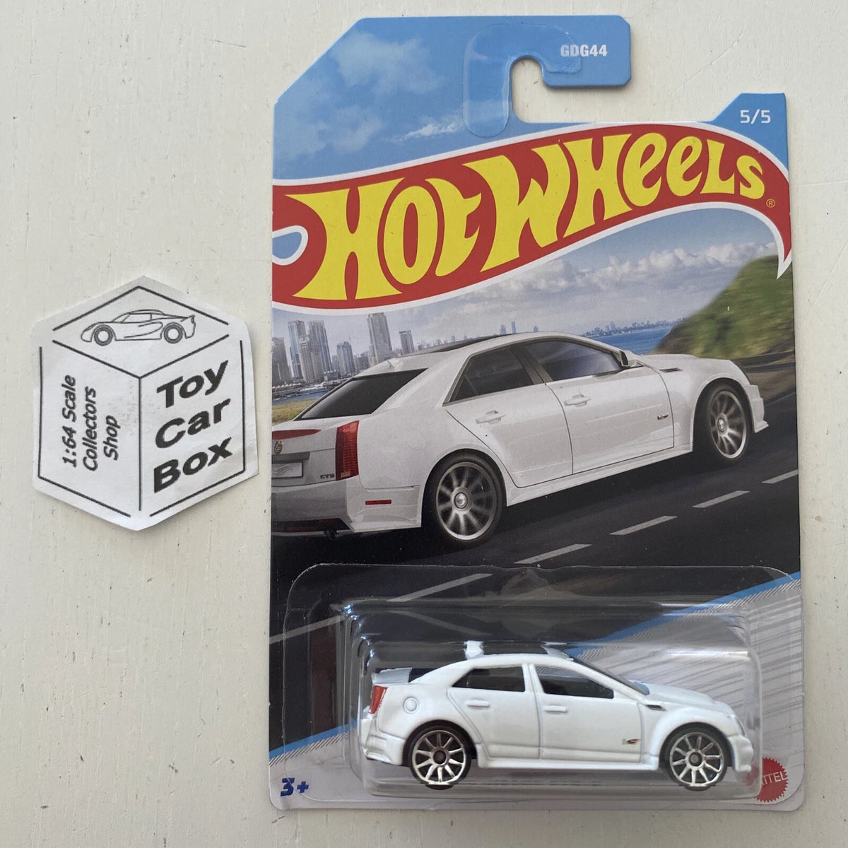 2022 HOT WHEELS Themed - Cadillac CTS V (Luxury Sedans #5/5 - White GDG44) D00