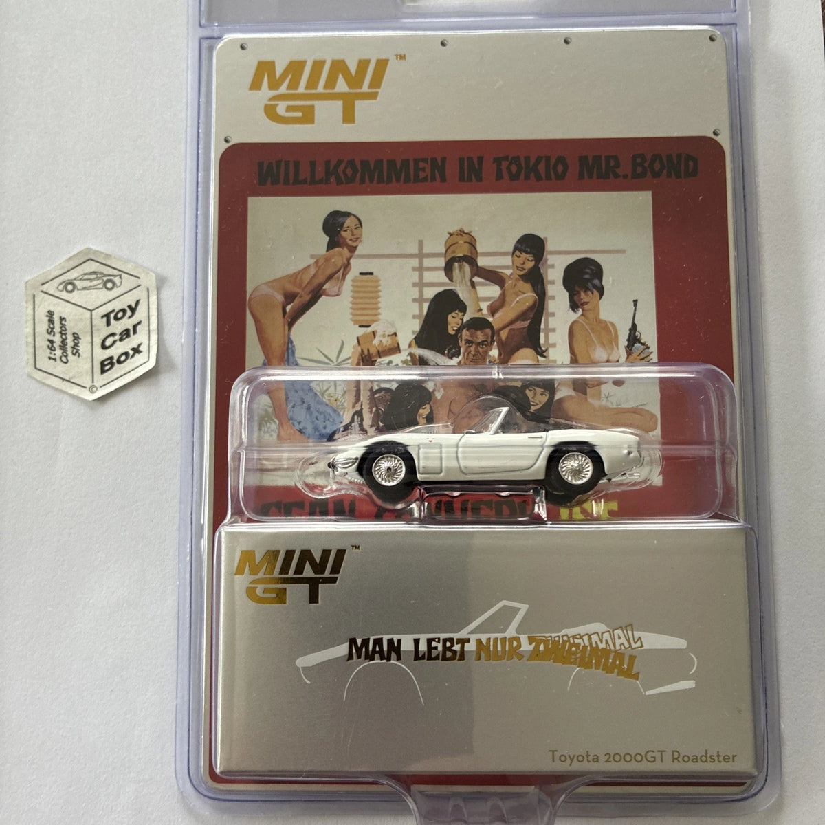 MINI GT - Toyota 2000GT (James Bond 007 - Only Live Twice #915-G - German) R00g