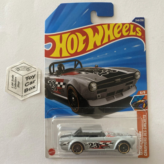 2025 HOT WHEELS #249 - Triumph TR6 (Case Q Treasure Hunt - Long Card) A80