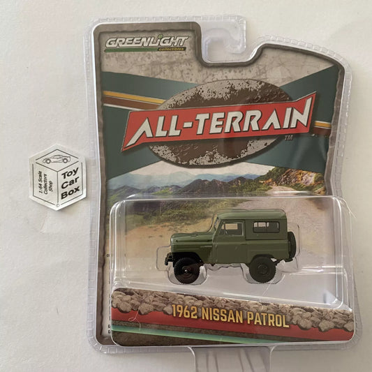 GREENLIGHT - 1962 Nissan Patrol (Green - 1:64 All Terrain Series 16) I84g