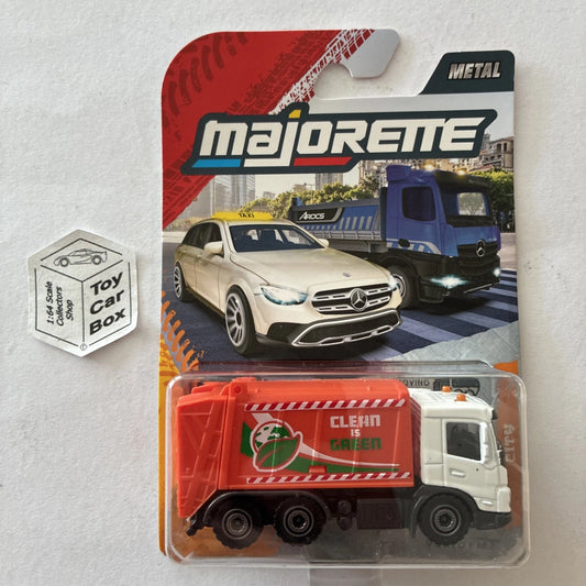 MAJORETTE Volvo FMX Garbage Truck (City Cars 1/64* - White/Orange) E64