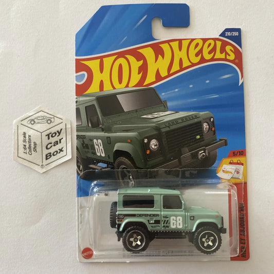 2025 HOT WHEELS #210 - Land Rover Defender 90 (Green #5 Then & Now - Long) A80
