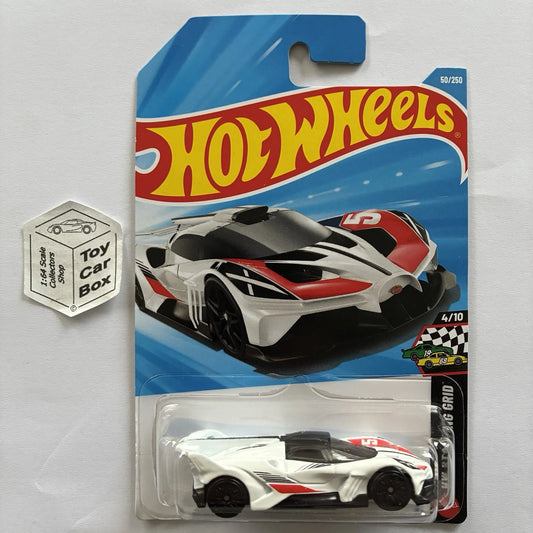 2026 HOT WHEELS #50 - Bugatti Bolide (White #4 Starting Grid - Long Card) B00