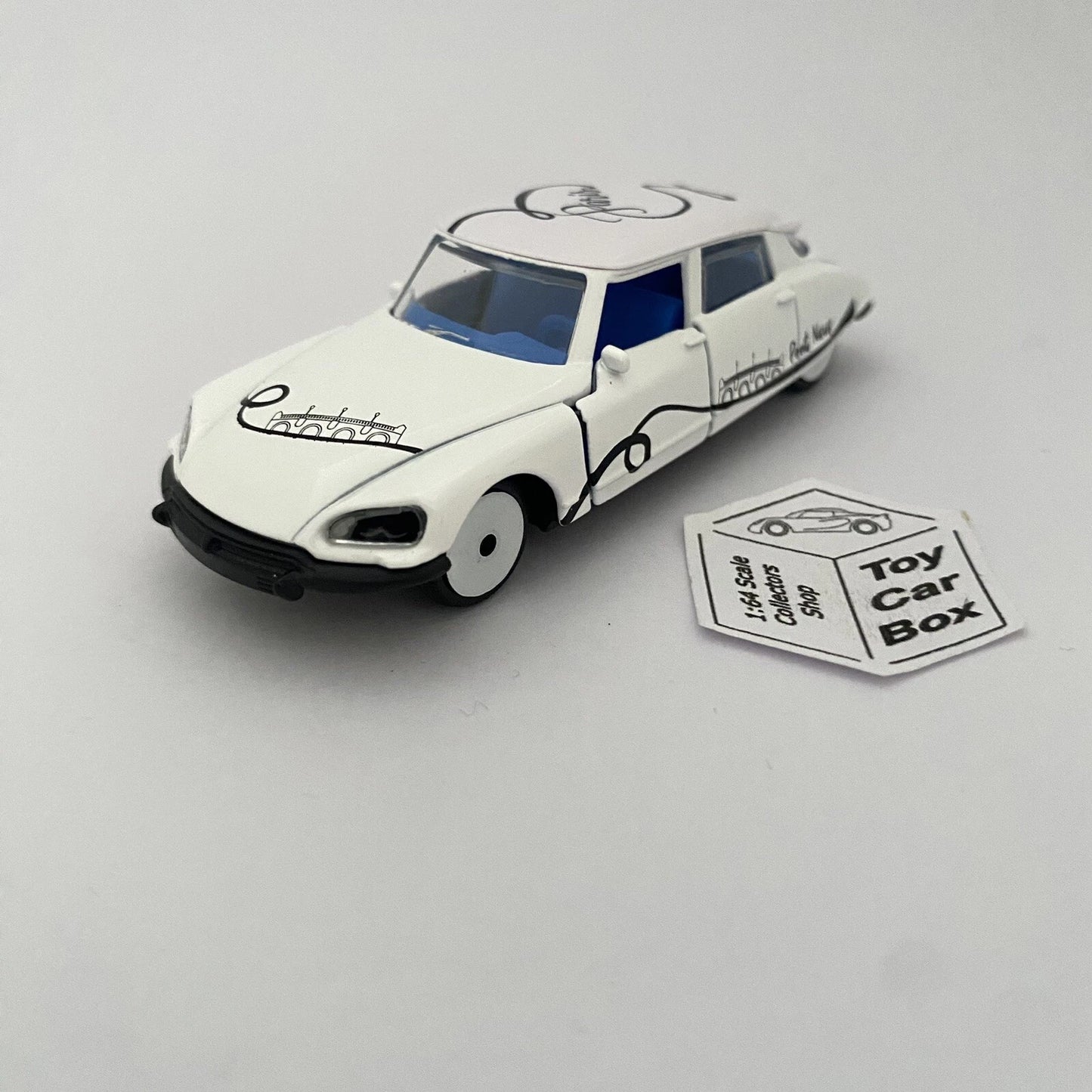 MAJORETTE Loose - Citroen DS21 (French Touch #253D - 1:59 Scale) D84