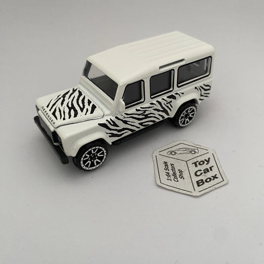 MAJORETTE Loose - Land Rover Defender 110 (White Safari #266b) No Blister. C16