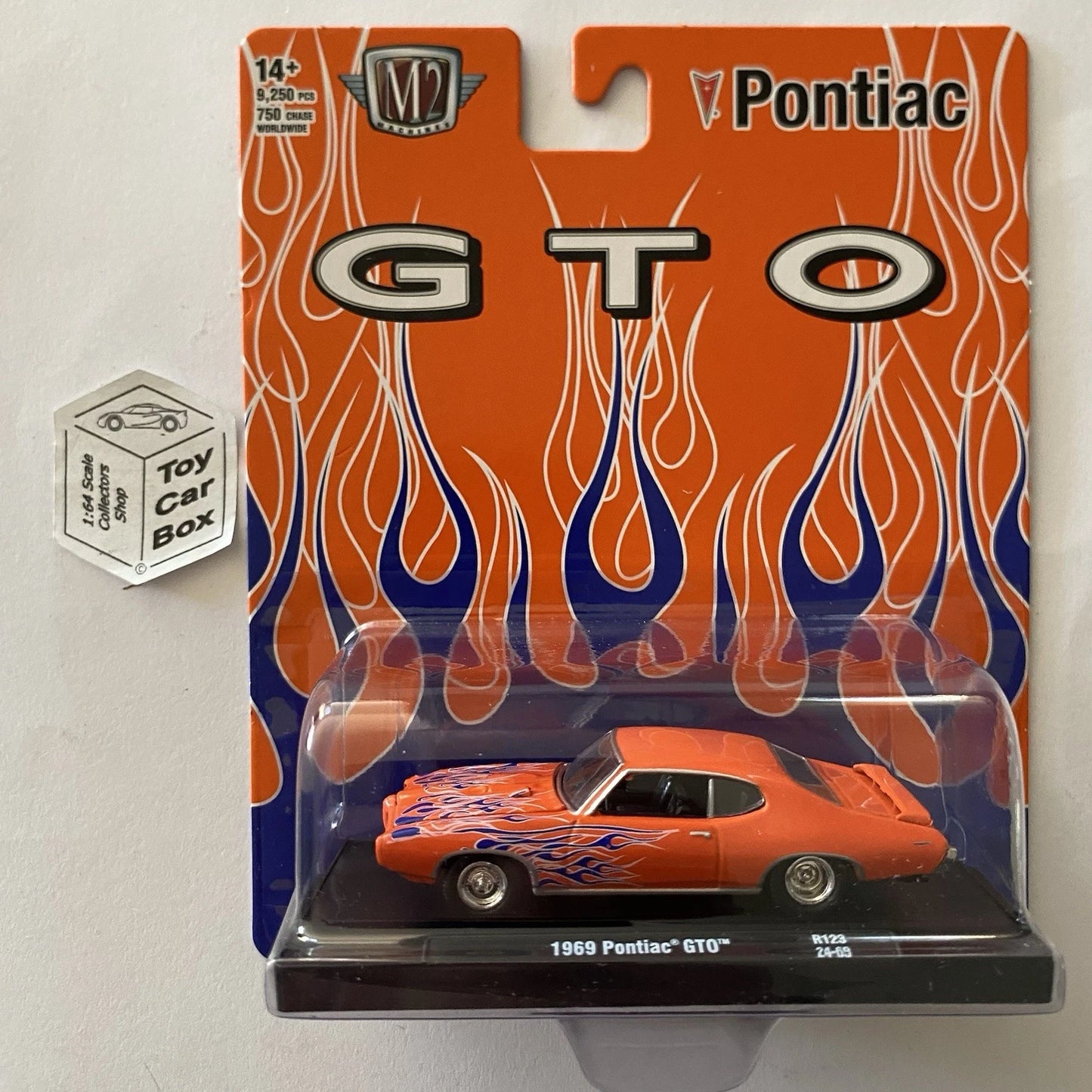 M2 MACHINES - 1969 Pontiac GTO (Orange - Auto-Drivers R123 - 1:64) L92g