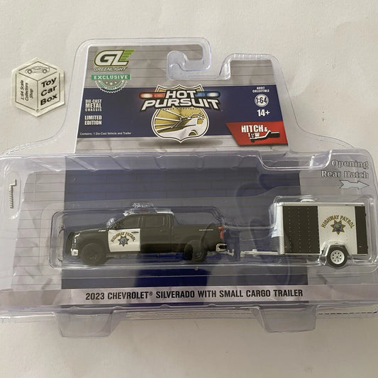 GREENLIGHT - 2023 Chevy Silverado & Cargo Trailer (Hot Pursuit Hitch & Tow) U95
