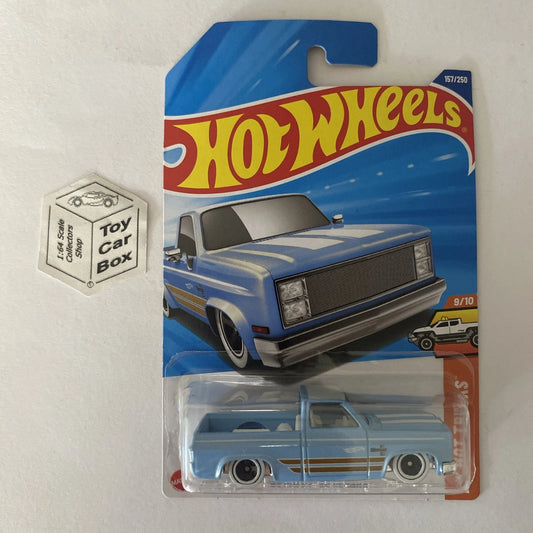 2025 HOT WHEELS #157 - ‘83 Chevy Silverado (Blue - #9 HW Hot Trucks - Long Card) B00