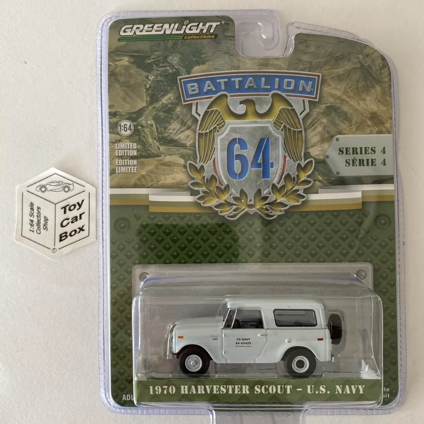 GREENLIGHT - 1970 Harvester Scout US Navy (1:64 Battalion Series 4) I91g