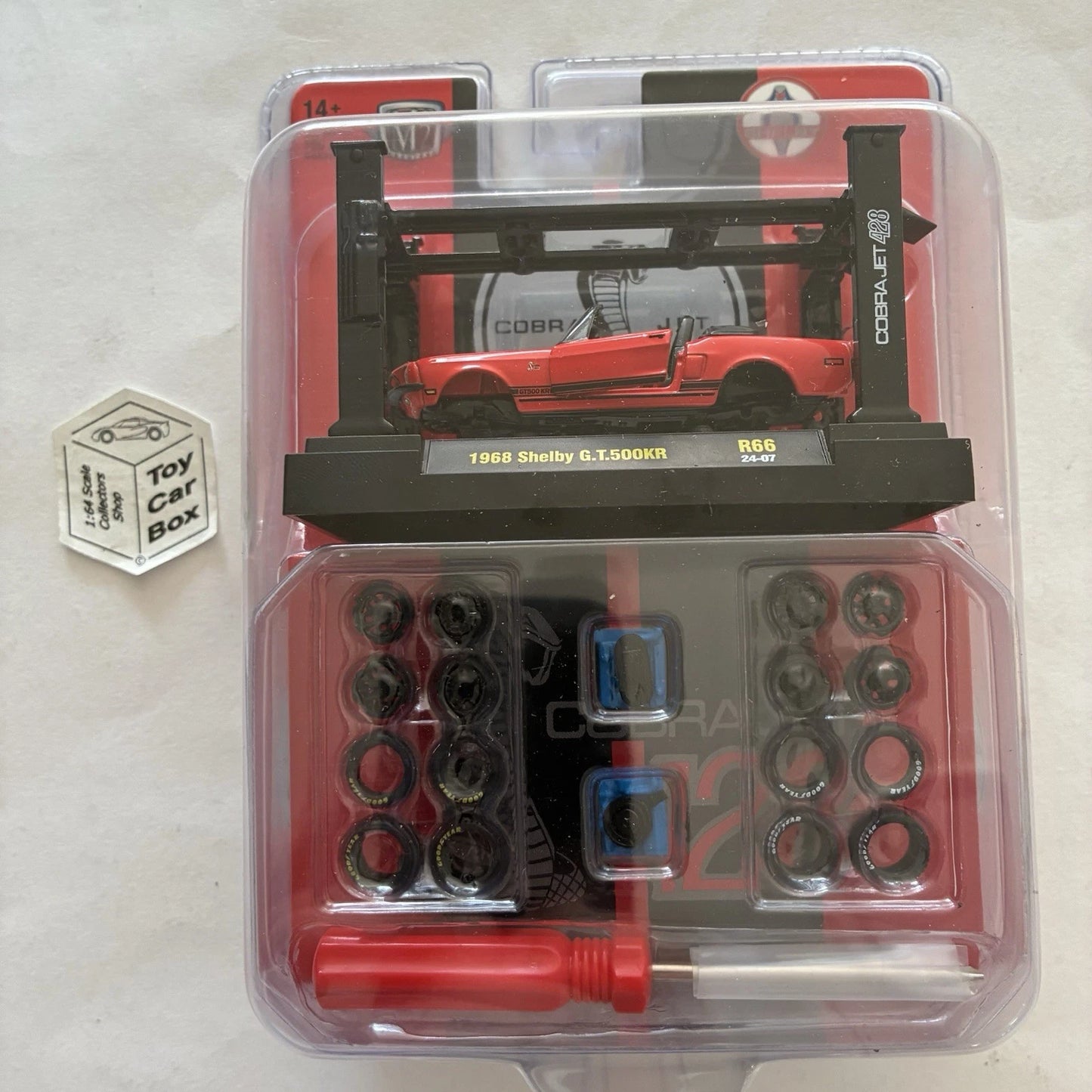 M2 MACHINES - 1968 Shelby GT 500 KR (Red - 1:64 Model Kit R66) O53g